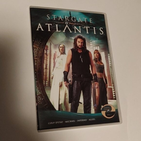 3/$13 Stargate Atlantis Complete second season DVD TV series set billingual - Picture 6 of 7